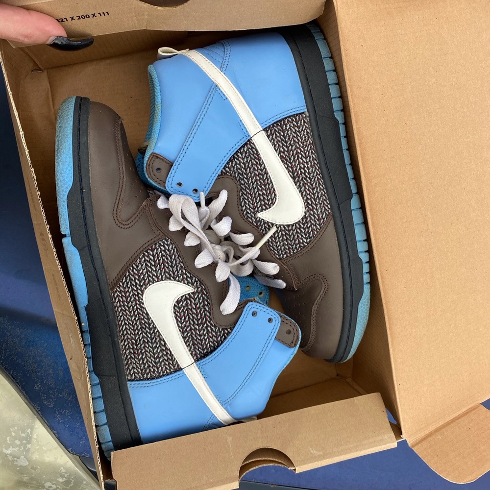 Women’s 2009 Nike Dunk High size 7.5 brown, blue, and white